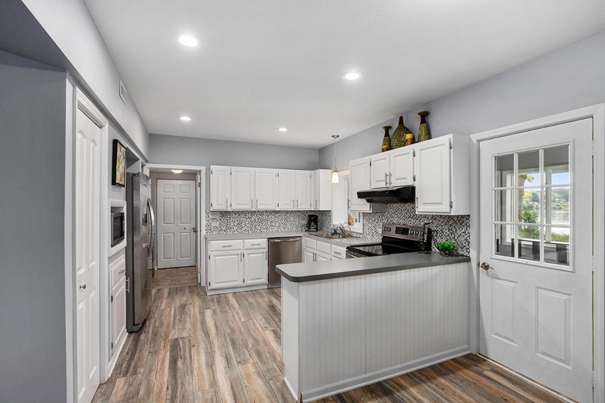 Lakeside Getaway With Dock, Firepit, Grill Newaygo Exteriér fotografie