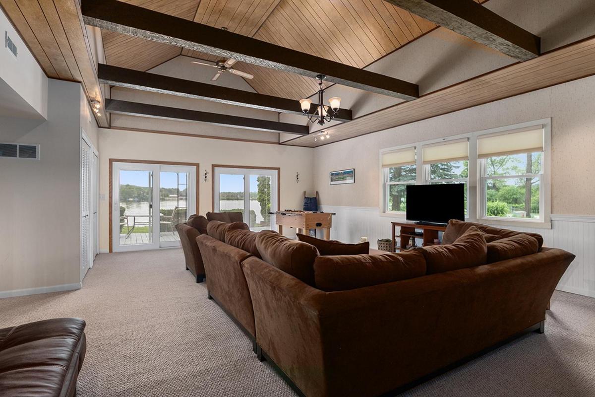 Lakeside Getaway With Dock, Firepit, Grill Newaygo Exteriér fotografie