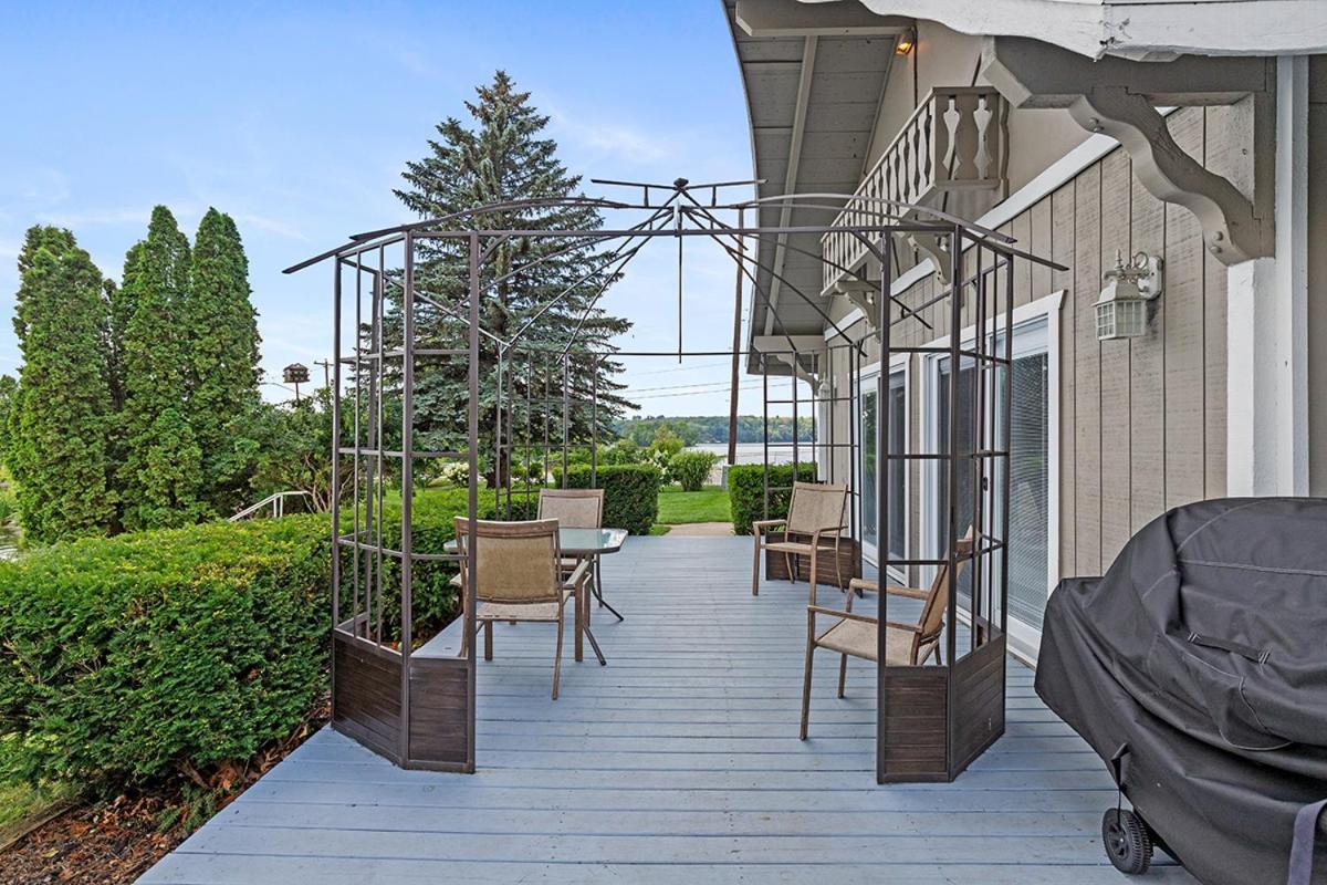 Lakeside Getaway With Dock, Firepit, Grill Newaygo Exteriér fotografie